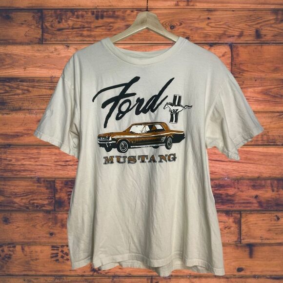 5 for $25🔥Ford White Ford Mustang Short Sleeve T-Shirt Medium - Picture 1 of 5
